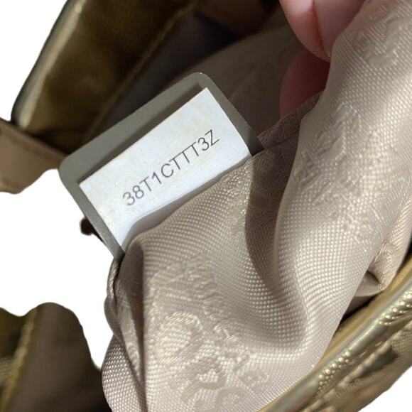 Michael Kors shiny metallic gold Large Jet Setter purse / bag Excellent cond. - Picture 7 of 15